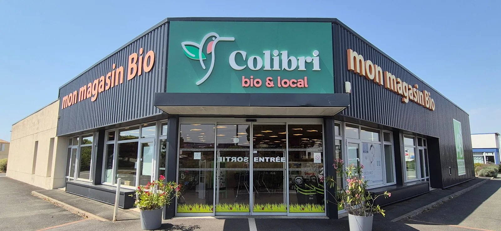 Façade du magasin bio Colibri à Angoulins