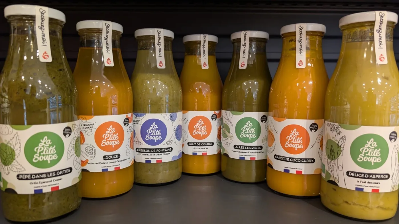 Les soupes bio de La P'tite Soupe, en bouteilles de verre