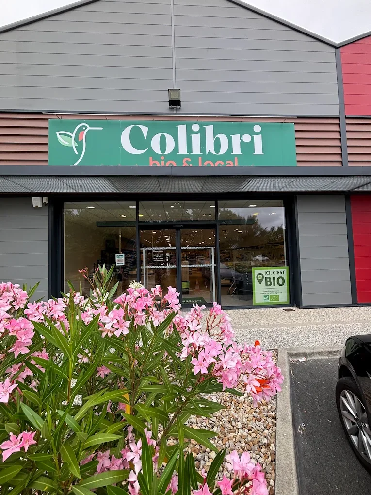 Façade du magasin bio Colibri à Rochefort